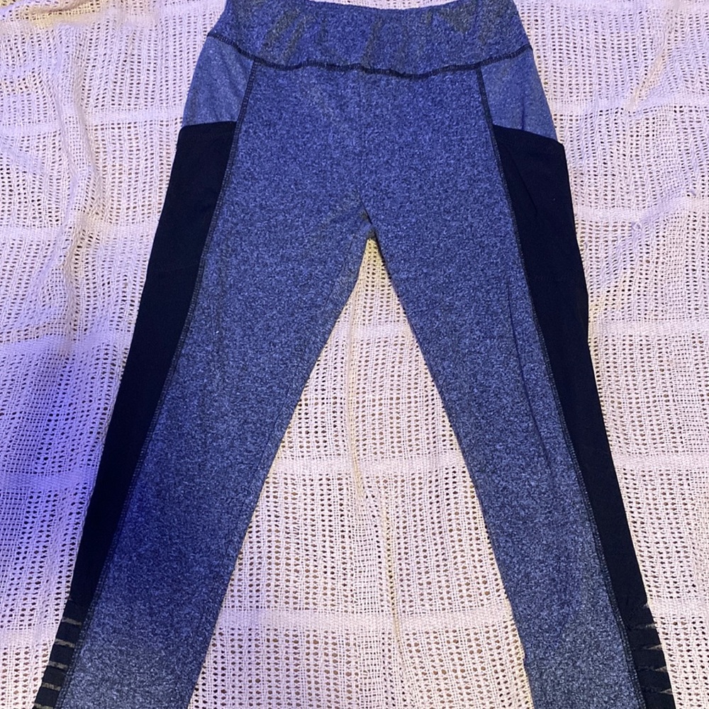 grey and black leggings